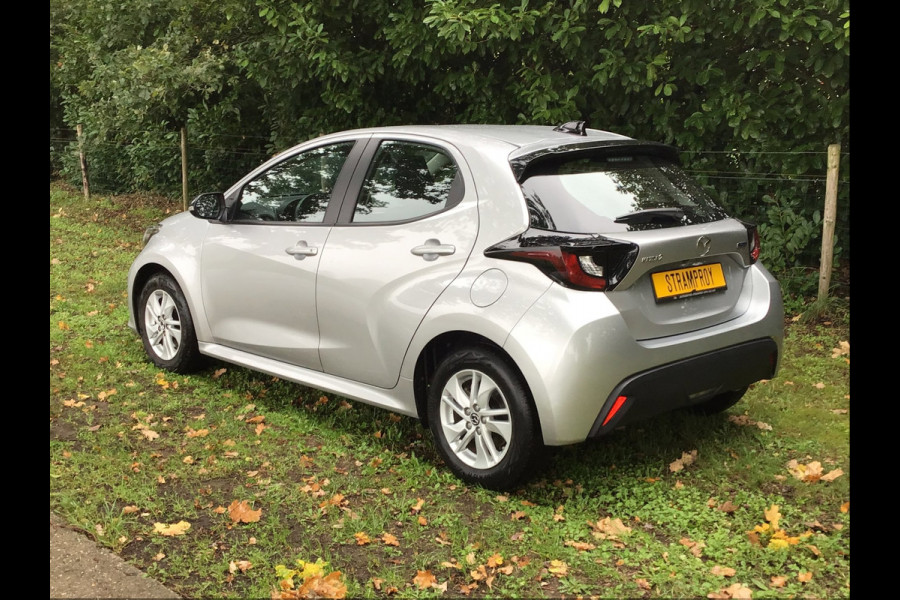 Mazda 2 Hybrid 1.5 Centre-line / Toyota Yaris
