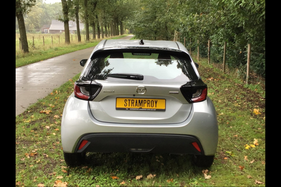 Mazda 2 Hybrid 1.5 Centre-line / Toyota Yaris
