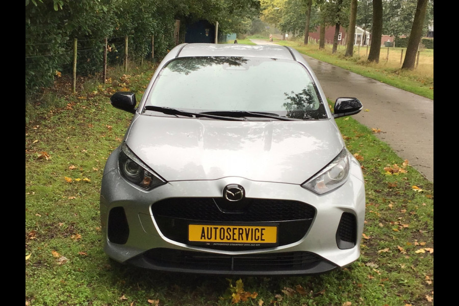 Mazda 2 Hybrid 1.5 Centre-line / Toyota Yaris