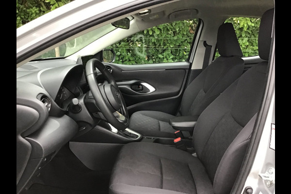 Mazda 2 Hybrid 1.5 Centre-line / Toyota Yaris