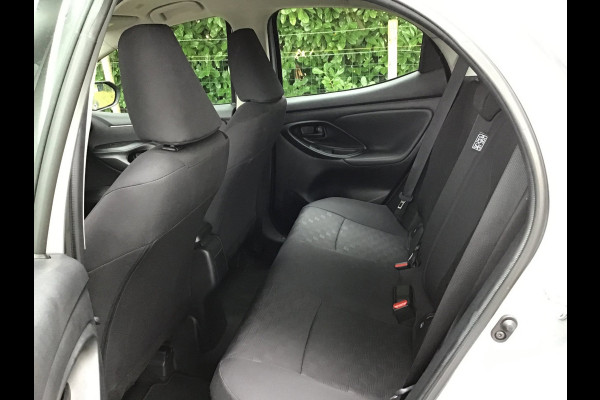 Mazda 2 Hybrid 1.5 Centre-line / Toyota Yaris