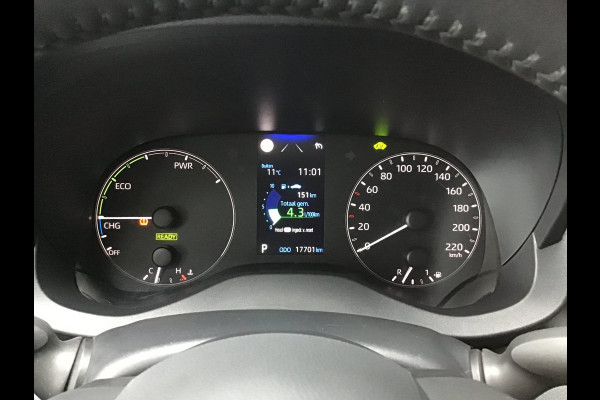 Mazda 2 Hybrid 1.5 Centre-line / Toyota Yaris