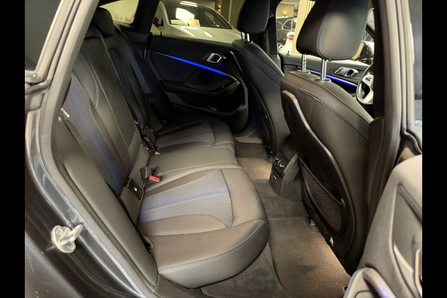 BMW 2 Serie Gran Coupé 218i AUT Executive Edition M-SPORT NAVI CAMERA PDC V+A CARPLAY