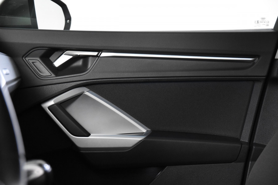 Audi Q3 35 TFSI *1ste Eigenaar*Navigatie*Park assist*Carplay*