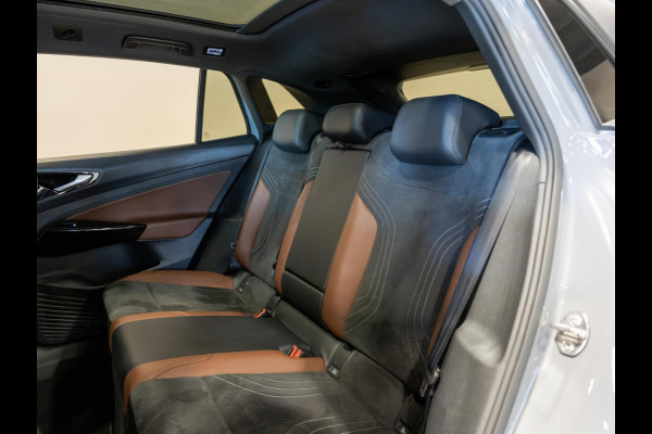 Volkswagen ID.4 Family 77 kWh SOH 92% / 204pk / NAP / Warmtepomp / Panorama dak / Achteruitrij camera / Stoelverwarming /
