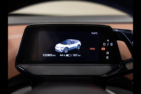 Volkswagen ID.4 Family 77 kWh SOH 92% / 204pk / NAP / Warmtepomp / Panorama dak / Achteruitrij camera / Stoelverwarming /