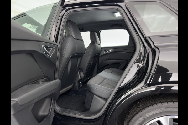 Audi Q4 e-tron 40 S edition 77 kWh (3-Fase-11kW) (INCL.BTW) *HEAT-PUMP | LEATHER-FABRIC | MATRIX-LED | ADAPTIVE-CRUISE | CAMERA | DIGI-COCKPIT | KEYLESS | AMBIENT-LIGHT | AUDI-SOUND | NAVI-FULLMAP | PRIVACY-GLASS | ECC | PDC | 20''ALU*