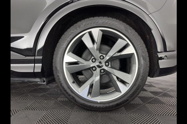 Audi Q4 e-tron 40 S edition 77 kWh (3-Fase-11kW) (INCL.BTW) *HEAT-PUMP | LEATHER-FABRIC | MATRIX-LED | ADAPTIVE-CRUISE | CAMERA | DIGI-COCKPIT | KEYLESS | AMBIENT-LIGHT | AUDI-SOUND | NAVI-FULLMAP | PRIVACY-GLASS | ECC | PDC | 20''ALU*