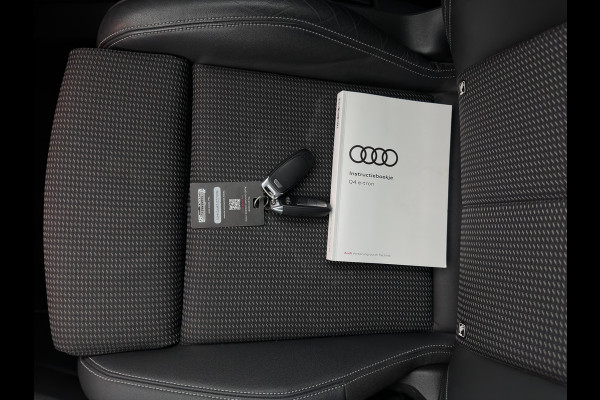 Audi Q4 e-tron 40 S edition 77 kWh (3-Fase-11kW) (INCL.BTW) *HEAT-PUMP | LEATHER-FABRIC | MATRIX-LED | ADAPTIVE-CRUISE | CAMERA | DIGI-COCKPIT | KEYLESS | AMBIENT-LIGHT | AUDI-SOUND | NAVI-FULLMAP | PRIVACY-GLASS | ECC | PDC | 20''ALU*