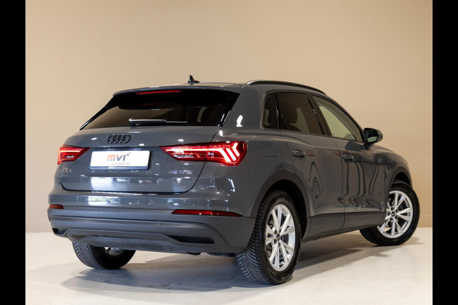 Audi Q3 35 TFSI Advanced Pro Line Business / 150pk / Stoelverwarming / Leder / Apple CarPlay /