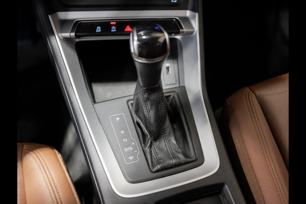 Audi Q3 35 TFSI Advanced Pro Line Business / 150pk / Stoelverwarming / Leder / Apple CarPlay /