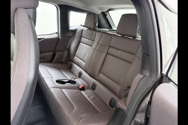 BMW i3 120Ah 42 kWh Warmtepomp Sportpakket Leer Navi Ecc Pdc Tel. Usb 20'LM CruiseControl Stoelverw. KeylessStart Isofix Led Aut.Verlichting Elek.Ramen Comfort pakket