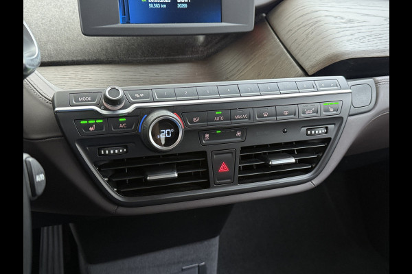 BMW i3 120Ah 42 kWh Warmtepomp Sportpakket Leer Navi Ecc Pdc Tel. Usb 20'LM CruiseControl Stoelverw. KeylessStart Isofix Led Aut.Verlichting Elek.Ramen Comfort pakket