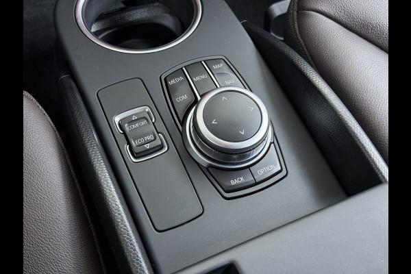 BMW i3 120Ah 42 kWh Warmtepomp Sportpakket Leer Navi Ecc Pdc Tel. Usb 20'LM CruiseControl Stoelverw. KeylessStart Isofix Led Aut.Verlichting Elek.Ramen Comfort pakket