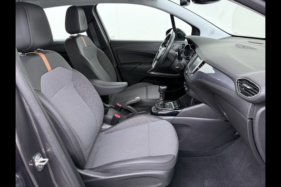 Opel Crossland 1.2T 111pk Camera Apple/Android CruiseControl Pdc Bordherk. Lane-dep. Led Aut.Verlichting Isofix Tel. Ecc Elek.Ramen/Spiegels 16''LM Nieuw Model! 1.2 Turbo Elegance NL-auto!