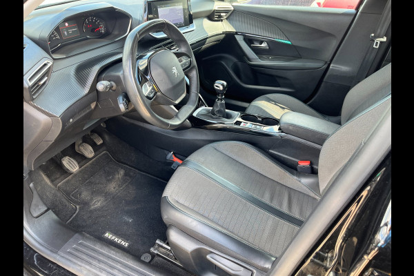 Peugeot 2008 1.2 PureTech Allure(clima,cruise,lmv,nwe-distributieset,bj21,15999,-)