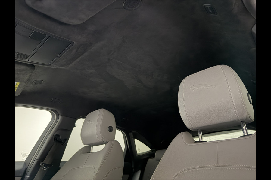 Jaguar E-Pace 1.5 P300e AWD R-Dynamic S | Trekhaak | Stoelen verwarmd | 360 Cam | Luxe Leder