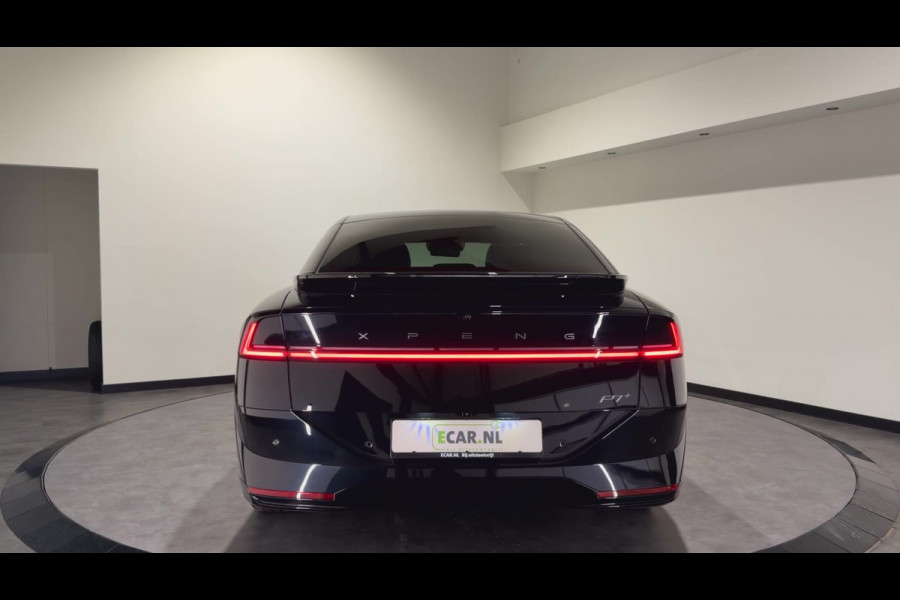 XPeng P7+ RWD Long Range 74.9 kWh | Luxe wit leder interieur | Stoelen verwarmd geventileerd & massage functie