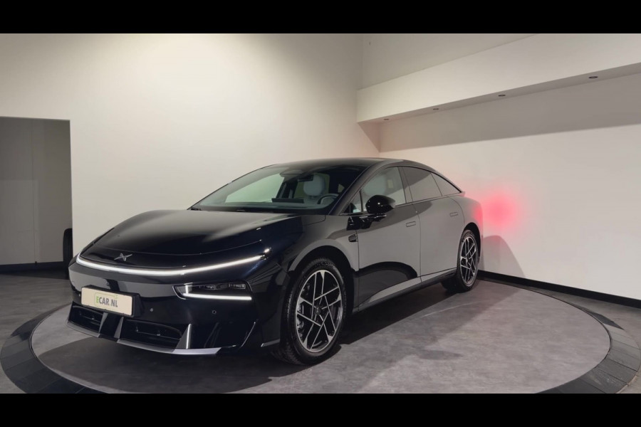 XPeng P7+ RWD Long Range 74.9 kWh | Luxe wit leder interieur | Stoelen verwarmd geventileerd & massage functie