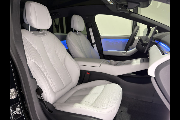 XPeng P7+ RWD Long Range 74.9 kWh | Luxe wit leder interieur | Stoelen verwarmd geventileerd & massage functie