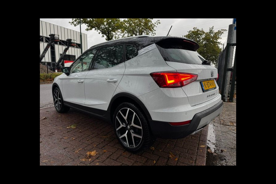 Seat Arona 1.0 TSI FR Beats Business Intense Plus Airco/ECC,Navigatie,Camera,Half Leder/Alcantara