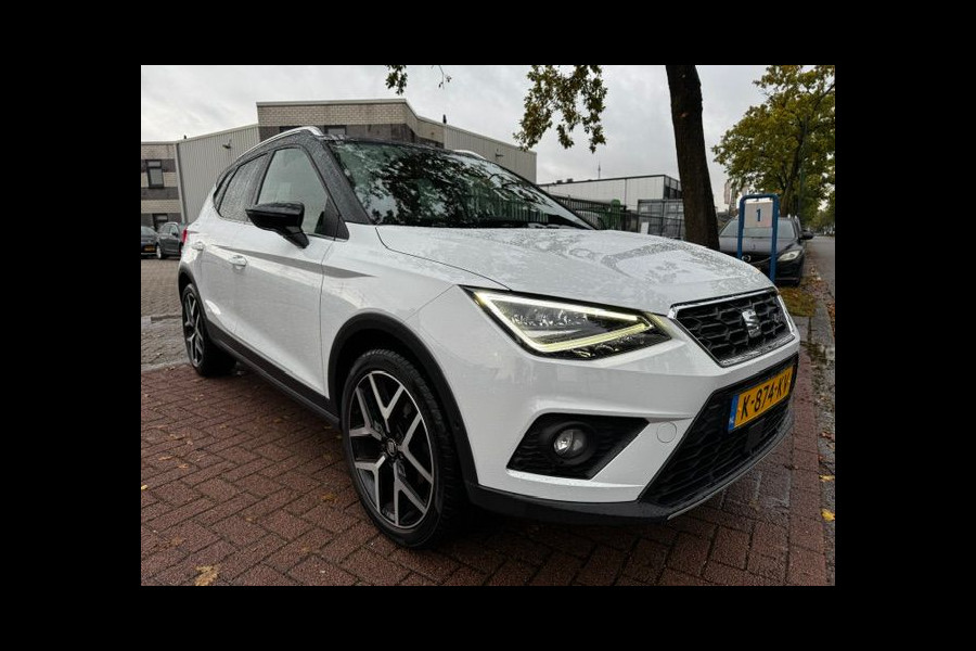 Seat Arona 1.0 TSI FR Beats Business Intense Plus Airco/ECC,Navigatie,Camera,Half Leder/Alcantara