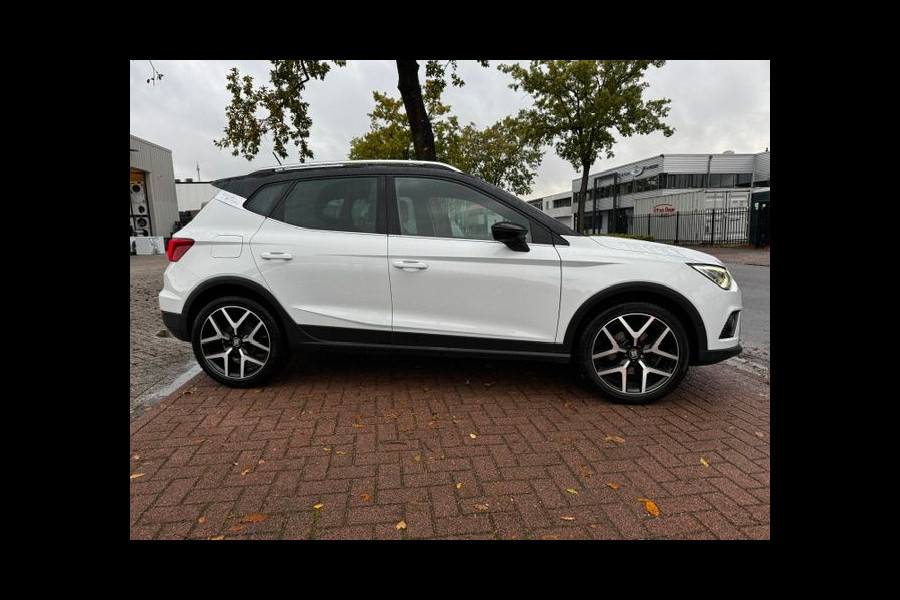 Seat Arona 1.0 TSI FR Beats Business Intense Plus Airco/ECC,Navigatie,Camera,Half Leder/Alcantara