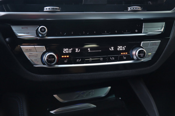 BMW X4 XDrive20i M Sport / PANO / MEMORY / HUD / 360 / ACC / HK / KEYLESS / 20'