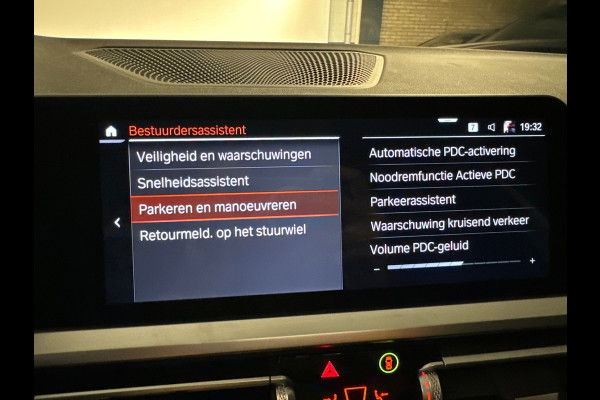 BMW 3 Serie Touring 330e M Sport High Executive Camera|97%