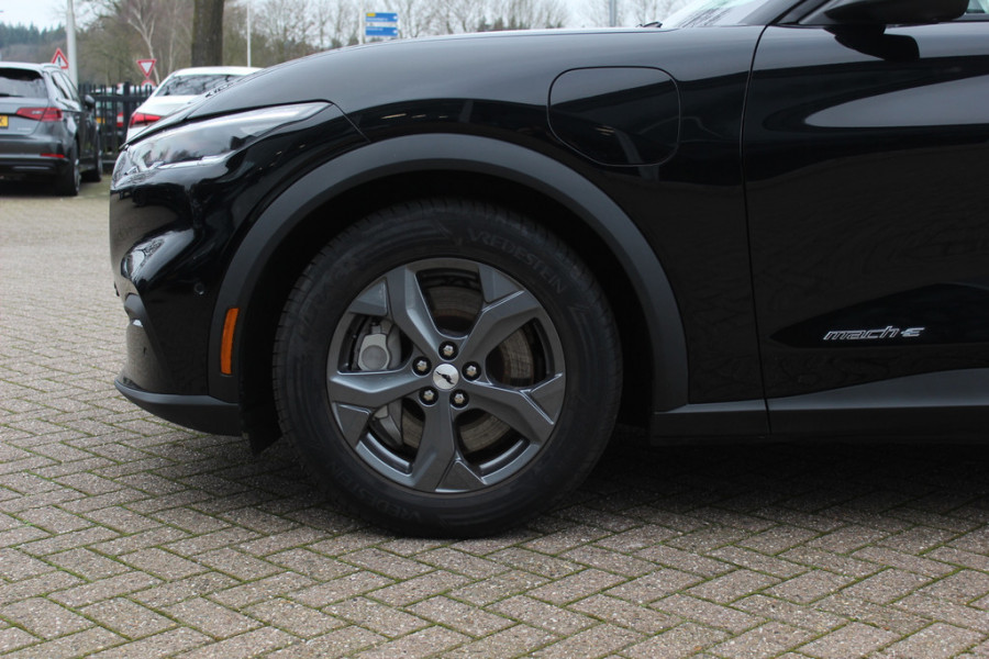 Ford Mustang Mach-E Extended RWD 98 kWh / Camera / Leder / 18'' / Keyless / DAB / Dodehoek / Stuur+Stoelverwarming / ACC