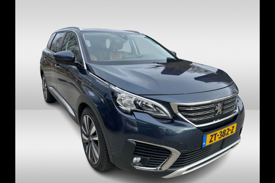 Peugeot 5008 1.2 PureTech Blue Lease Premium 7p. / 1e Eign. / Camera / Leder / CarPlay / 19'' / Elektr. best.stoel / Stoelverwarming / DAB / Cruise Control