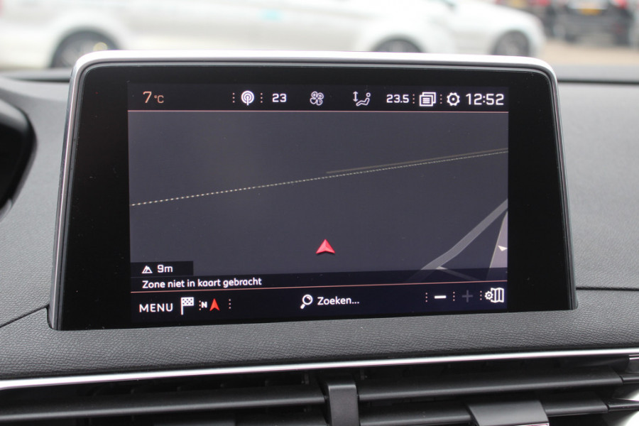 Peugeot 5008 1.2 PureTech Blue Lease Premium 7p. / 1e Eign. / Camera / Leder / CarPlay / 19'' / Elektr. best.stoel / Stoelverwarming / DAB / Cruise Control