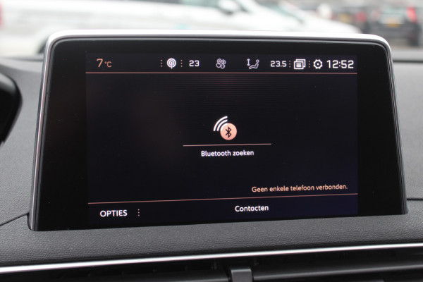 Peugeot 5008 1.2 PureTech Blue Lease Premium 7p. / 1e Eign. / Camera / Leder / CarPlay / 19'' / Elektr. best.stoel / Stoelverwarming / DAB / Cruise Control
