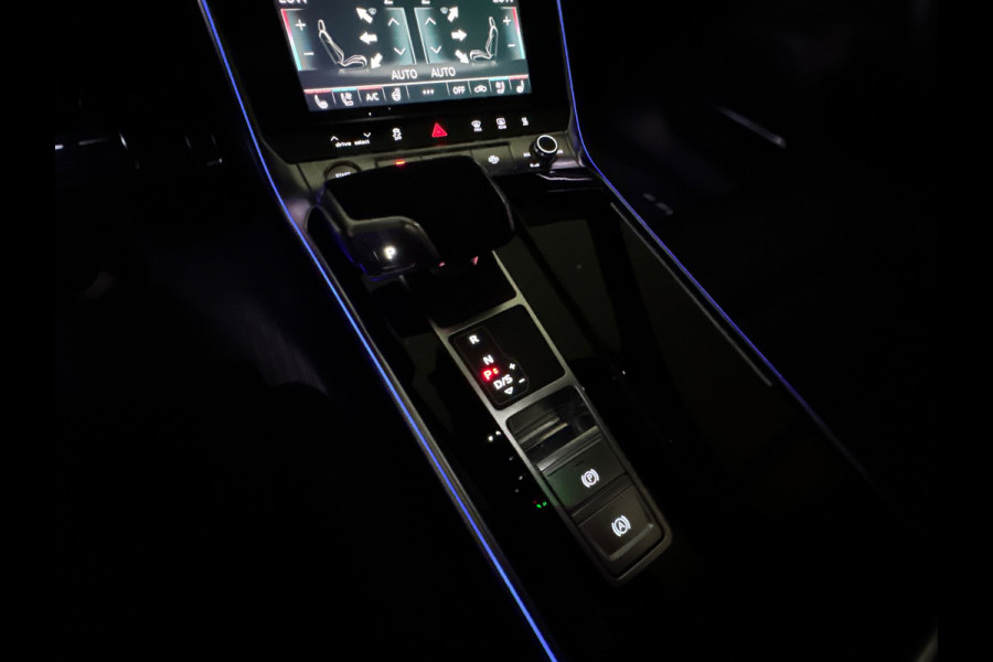 Audi RS6 Avant TFSI quattro Pano|Keramisch|Trekhaak|B&O|Softclose