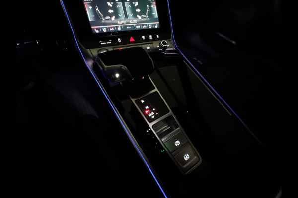 Audi RS6 Avant TFSI quattro Pano|Keramisch|Trekhaak|B&O|Softclose