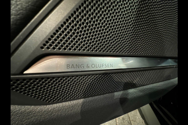 Audi RS6 Avant TFSI quattro Pano|Keramisch|Trekhaak|B&O|Softclose