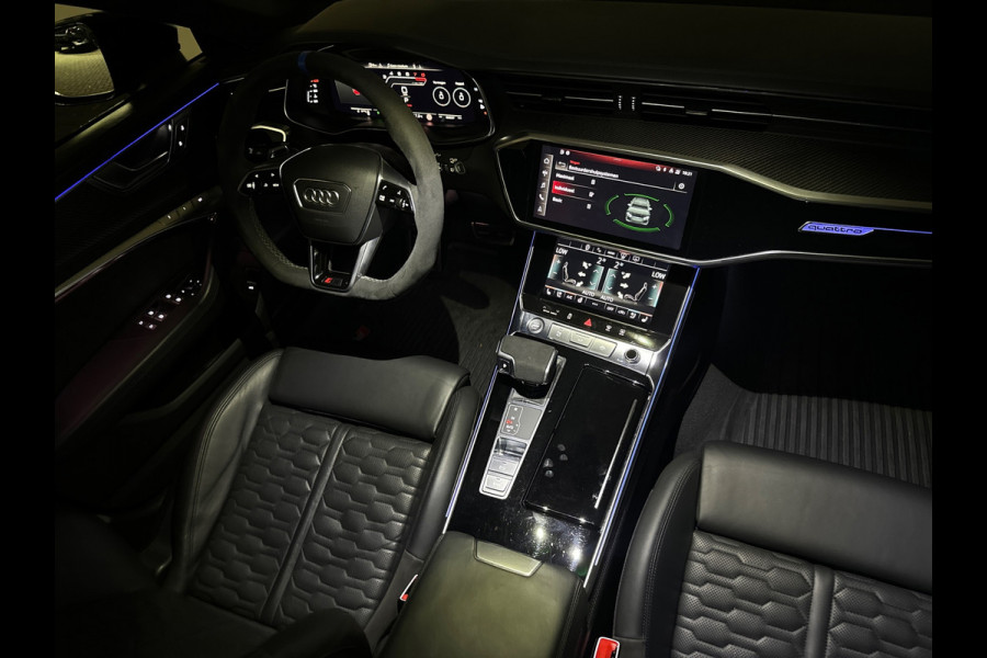 Audi RS6 Avant TFSI quattro Pano|Keramisch|Trekhaak|B&O|Softclose