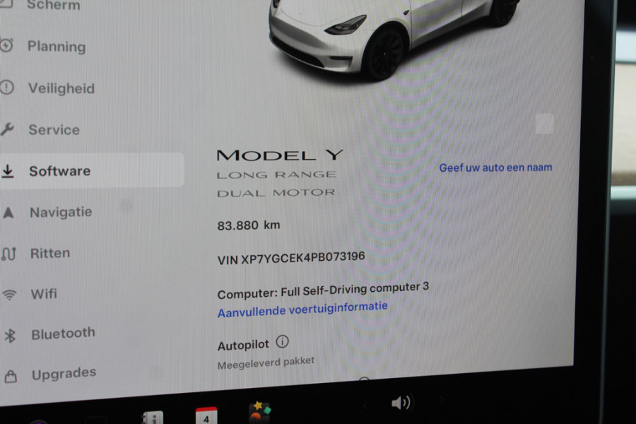 Tesla Model Y Long Range AWD 75 kWh / Autopilot / Panoramadak / Camera / 20'' / Keyless / Leder / Dodehoek / Navigatie / Stoelverwarming