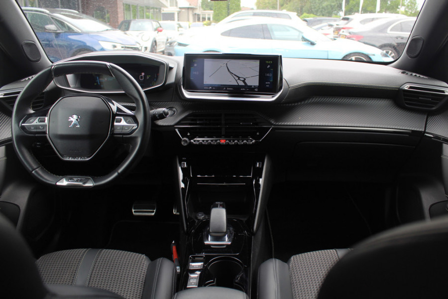 Peugeot e-208 EV GT 350 50 kWh / SOH 91,1% / Panoramadak / Camera / Virtual Cockpit / Half leder / Navigatie / Keyless / Cruise Control / Dodehoek detectie