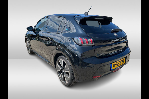 Peugeot e-208 EV GT 350 50 kWh / SOH 91,1% / Panoramadak / Camera / Virtual Cockpit / Half leder / Navigatie / Keyless / Cruise Control / Dodehoek detectie