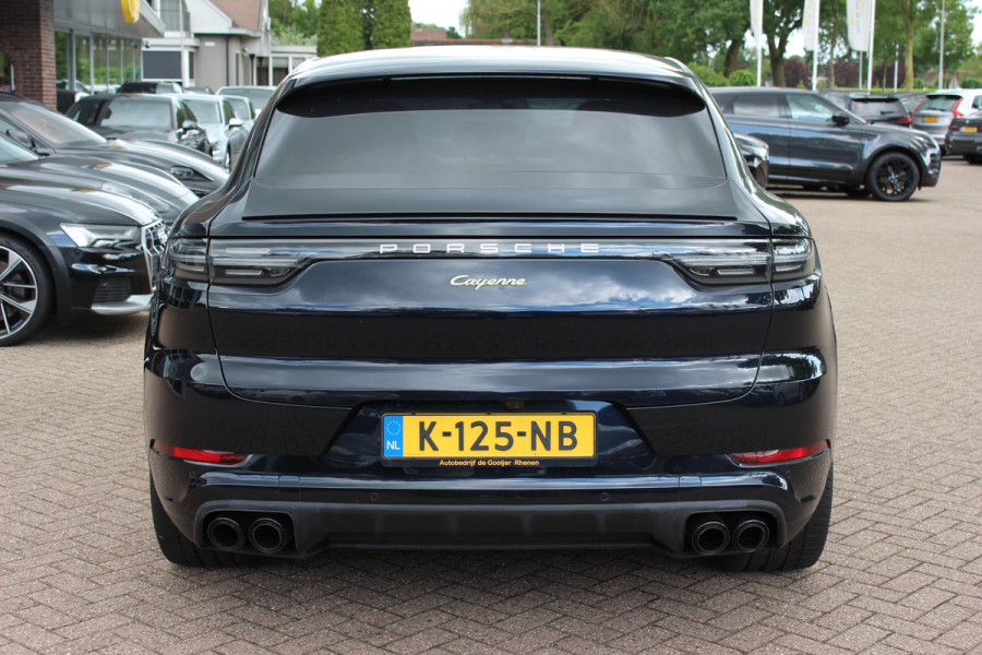 Porsche Cayenne Coupé 3.0 E-Hybrid / Trekhaak / Panoramadak / 360Camera / Head-up / Burmester / Softclose / Keyless / 21'' / Luchtvering / Nachtzicht / Carbon intr. / Sportdesign+Chrono / Stoelventilatie+Verwarming / Dodehoek