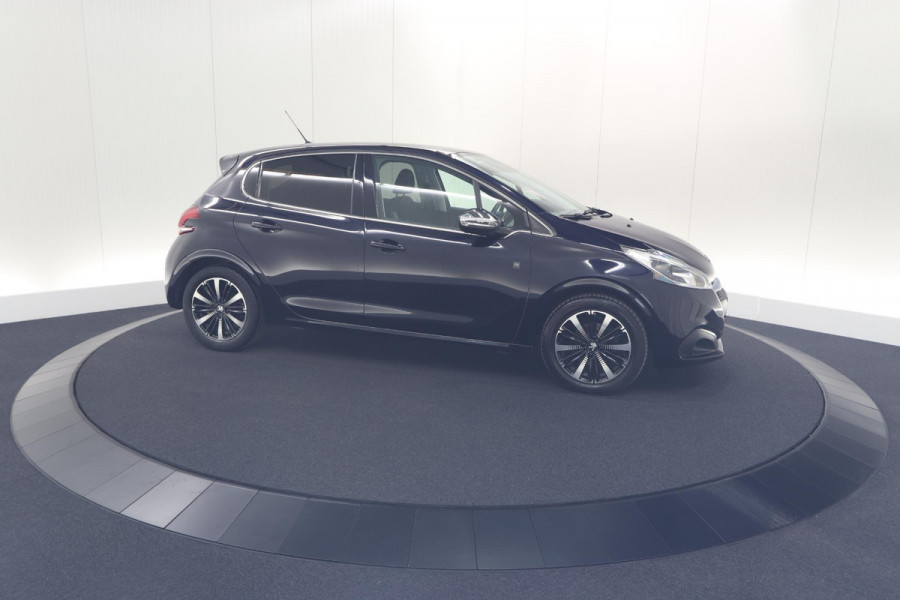 Peugeot 208 PureTech 110 PK Tech Edition | Camera | Apple Carplay | Parkeersensoren | Navigatie