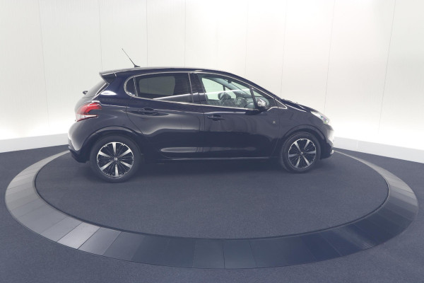 Peugeot 208 PureTech 110 PK Tech Edition | Camera | Apple Carplay | Parkeersensoren | Navigatie