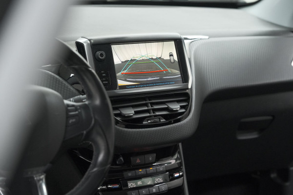 Peugeot 208 PureTech 110 PK Tech Edition | Camera | Apple Carplay | Parkeersensoren | Navigatie