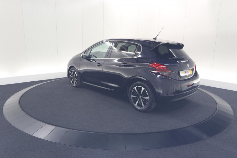 Peugeot 208 PureTech 110 PK Tech Edition | Camera | Apple Carplay | Parkeersensoren | Navigatie
