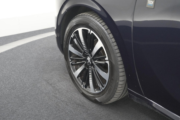 Peugeot 208 PureTech 110 PK Tech Edition | Camera | Apple Carplay | Parkeersensoren | Navigatie