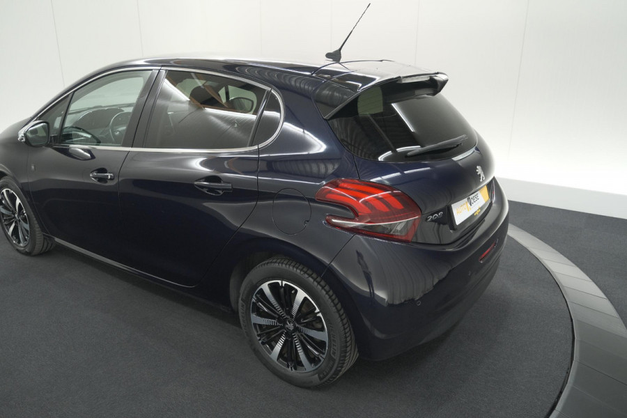 Peugeot 208 PureTech 110 PK Tech Edition | Camera | Apple Carplay | Parkeersensoren | Navigatie