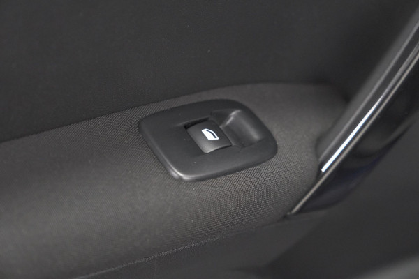 Peugeot 208 PureTech 110 PK Tech Edition | Camera | Apple Carplay | Parkeersensoren | Navigatie