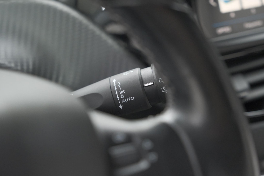 Peugeot 208 PureTech 110 PK Tech Edition | Camera | Apple Carplay | Parkeersensoren | Navigatie