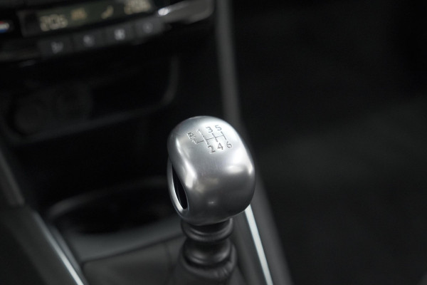 Peugeot 208 PureTech 110 PK Tech Edition | Camera | Apple Carplay | Parkeersensoren | Navigatie